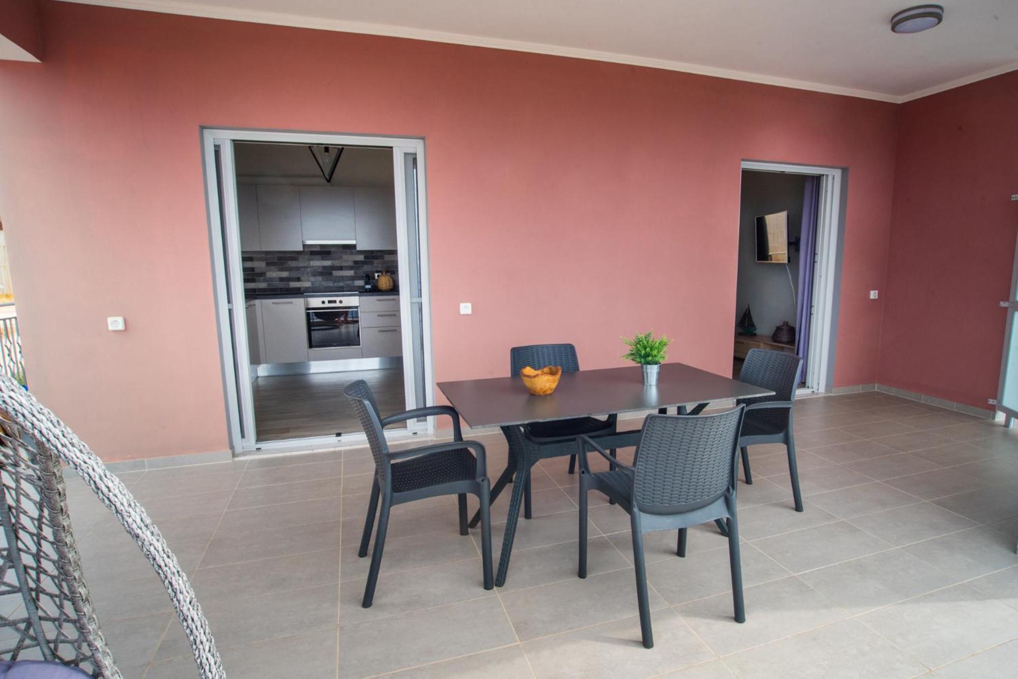 Nirvana Homes Vlachata Bagian luar foto